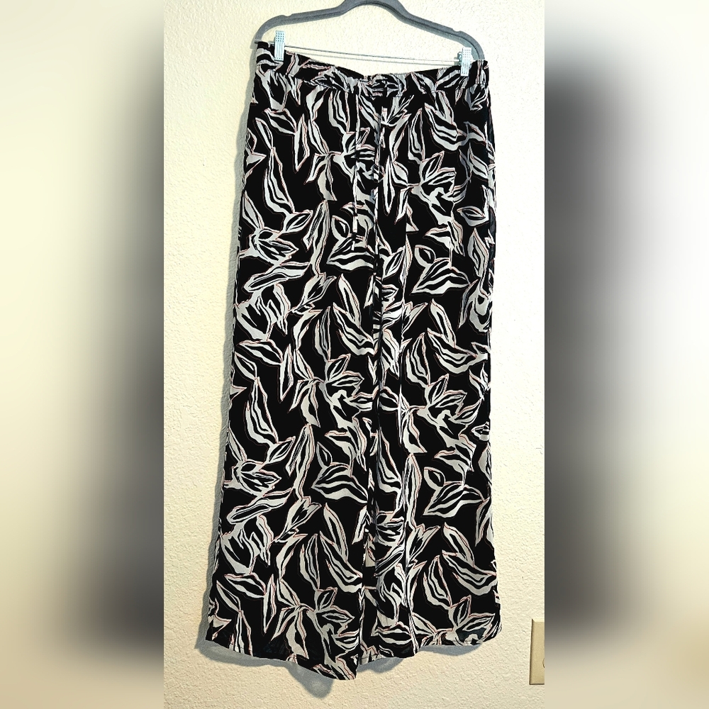 Calvin Klein Wide Leg Pants with White and Red Leaf Pattern